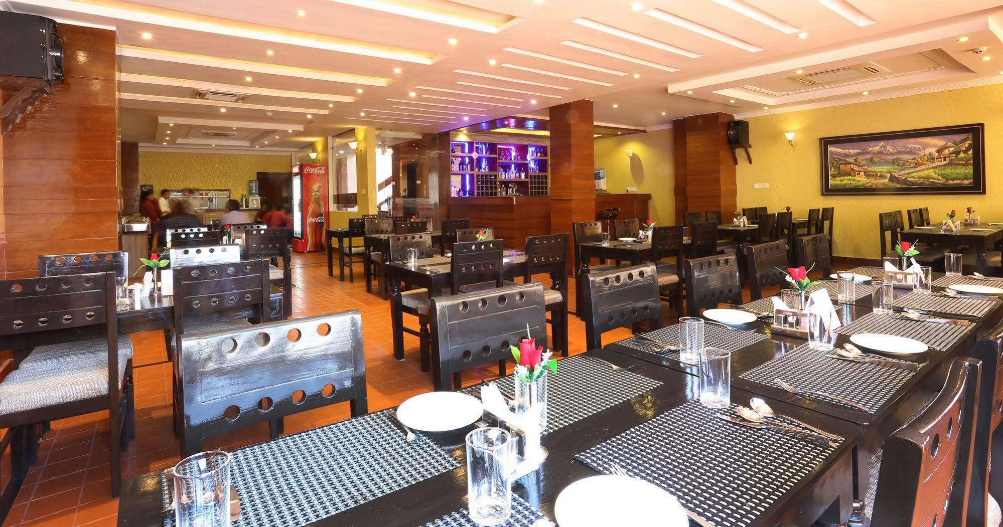 Hotel Pokhara Goodwill Экстерьер фото