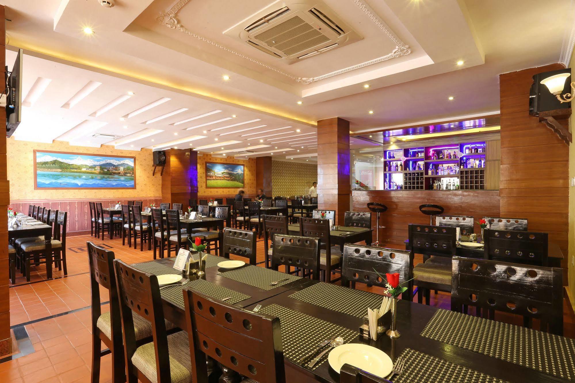 Hotel Pokhara Goodwill Экстерьер фото